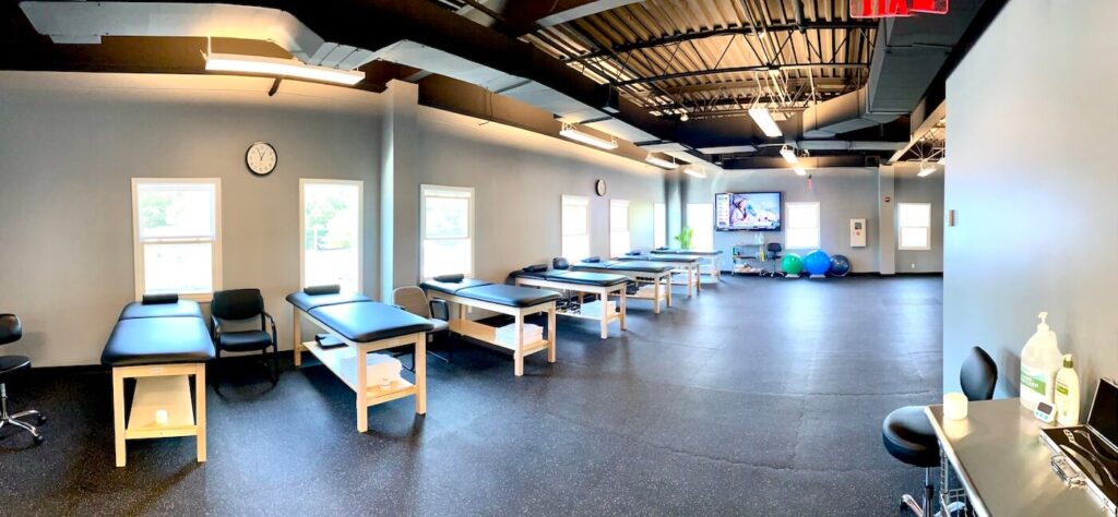 ProClinix Sports Physical Therapy & Chiropractic Larchmont Office 10